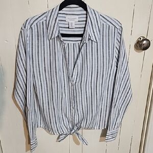 Calypso Like New Striped Button-Up Cropped Shirt Size Medium.